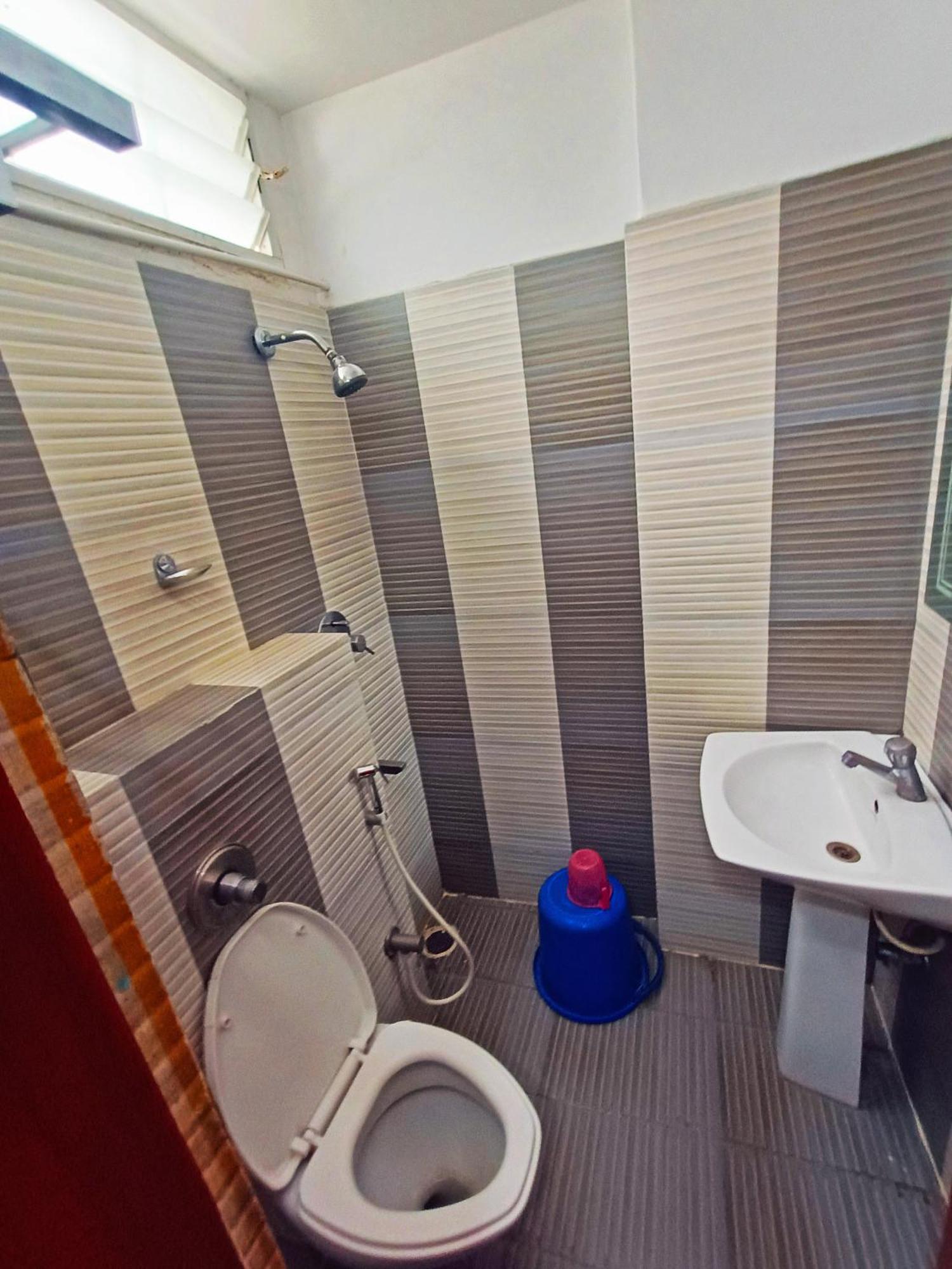 Hotel Pavithra Paradise Bengaluru Zewnętrze zdjęcie