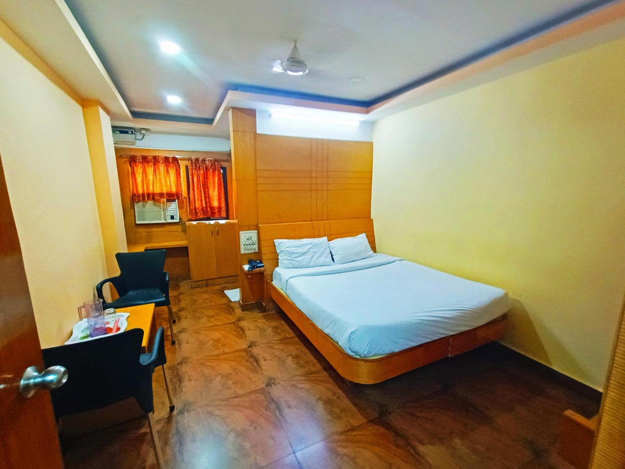 Hotel Pavithra Paradise Bengaluru Zewnętrze zdjęcie